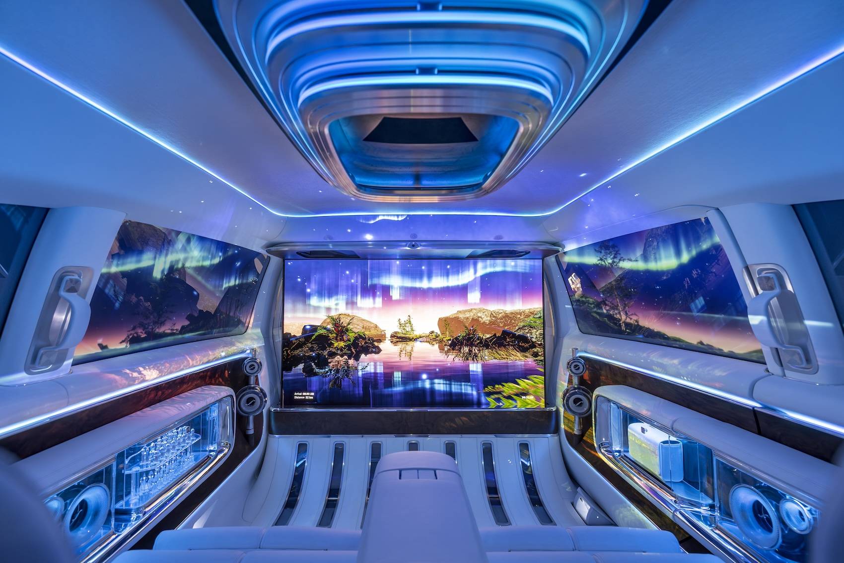 不止是新車聯歡，更是技術大會——深度解讀2025奔馳品牌科技日的信息系統集成服務